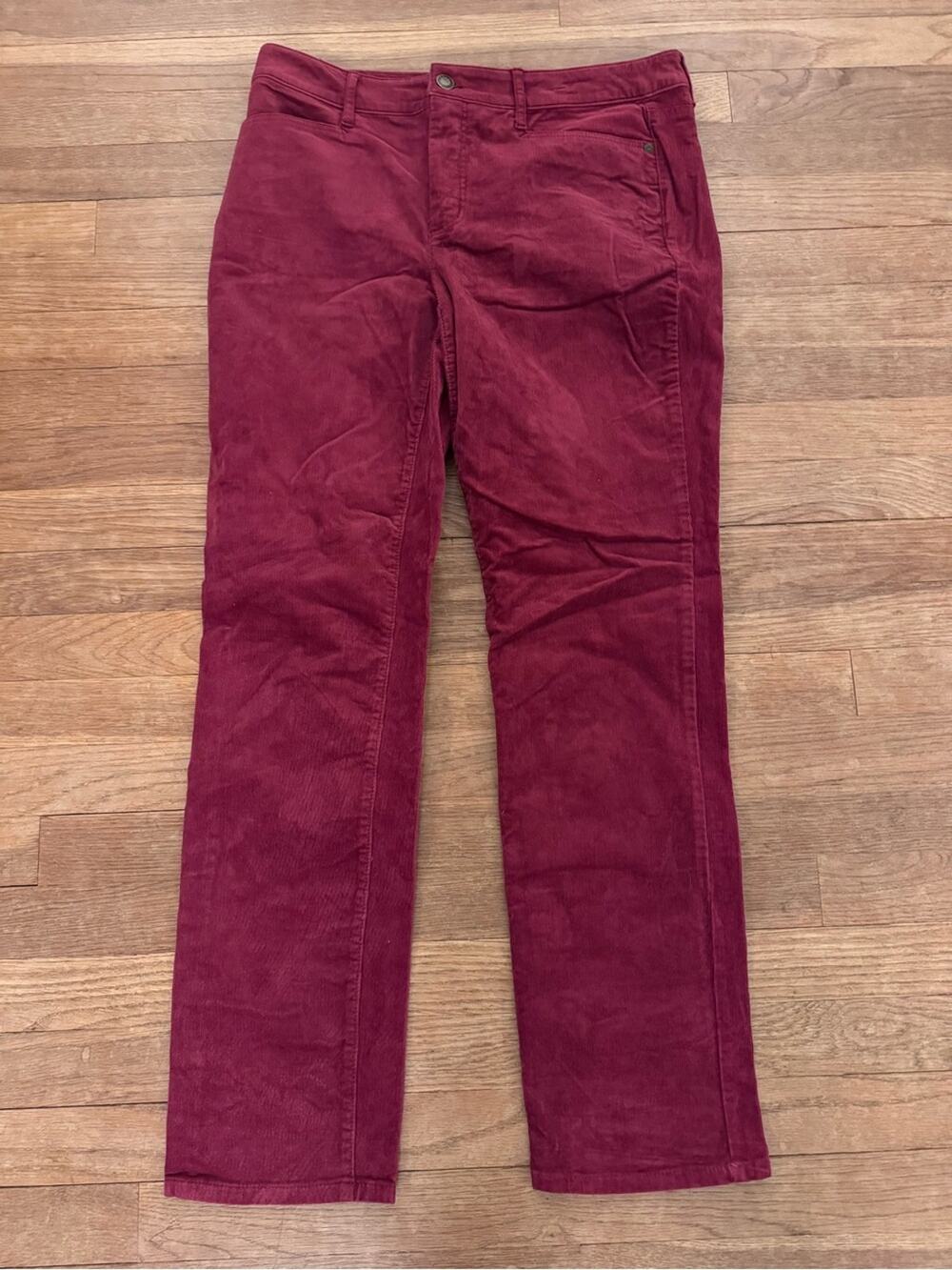 Talbots Women's Burgundy High Waist Straight Leg Corduroy Pants - Size 6
 b76